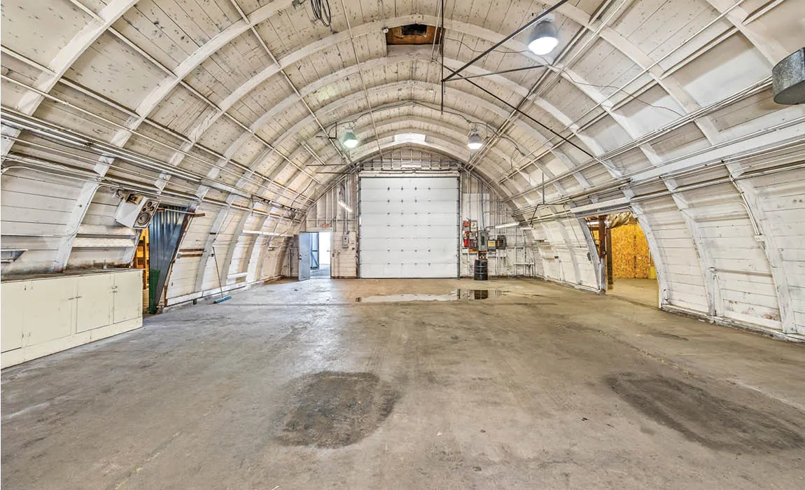 8624 W. Franklin Rd. arched warehouse interior
