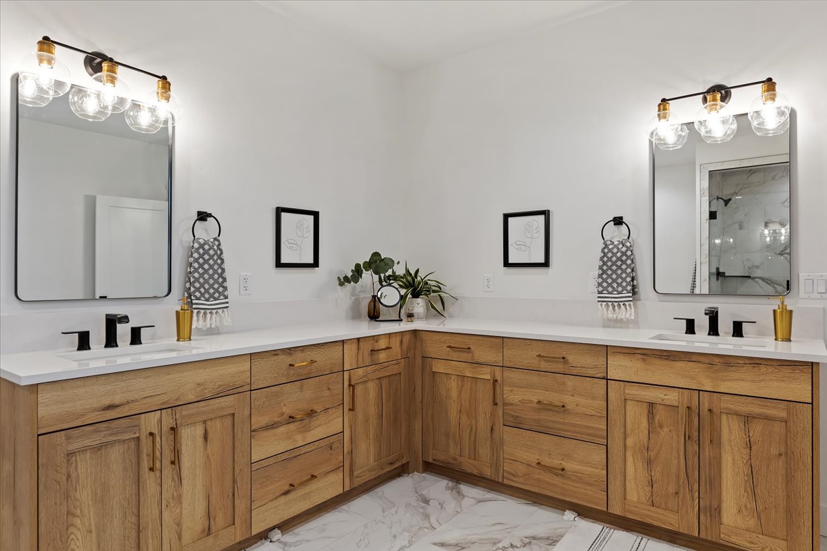 RTL LLC, Primary Bath